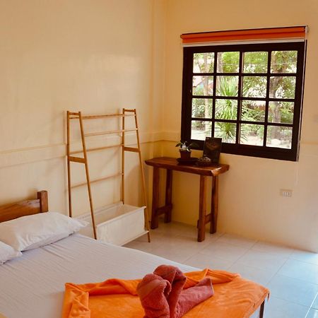 Amami Beach Resort Пуэрто-Галера Экстерьер фото