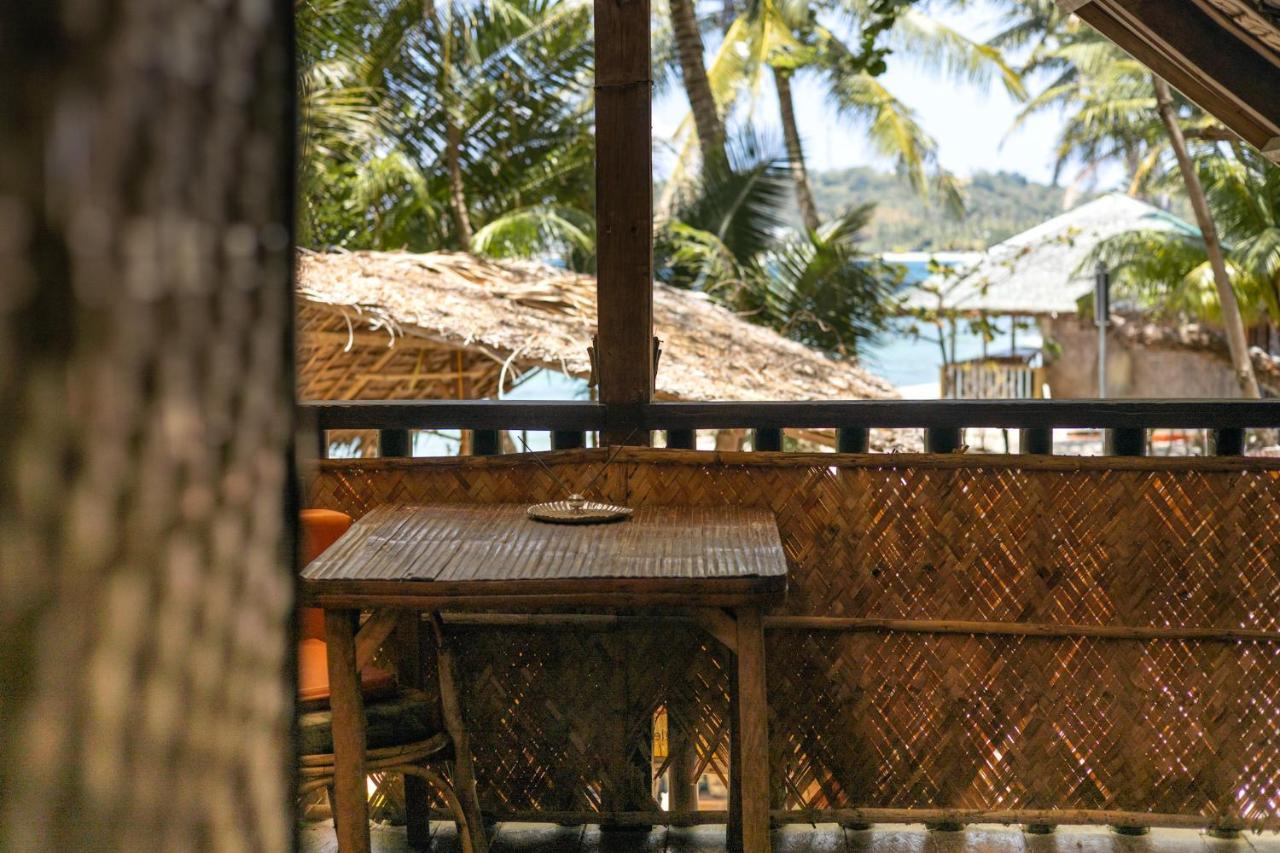 Amami Beach Resort Пуэрто-Галера Экстерьер фото