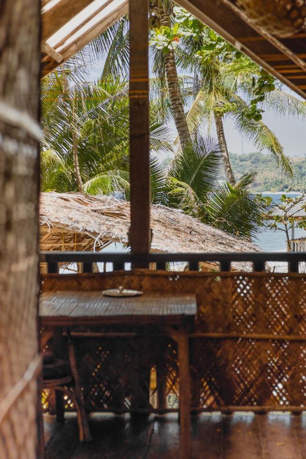 Amami Beach Resort Пуэрто-Галера Экстерьер фото